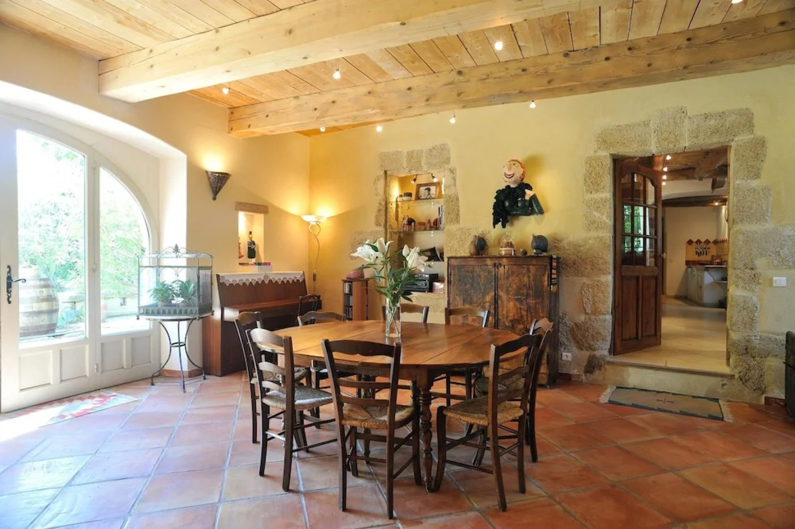 Mansion With 5 Bedrooms in Grans, With Pool Access, Furnished Garden a