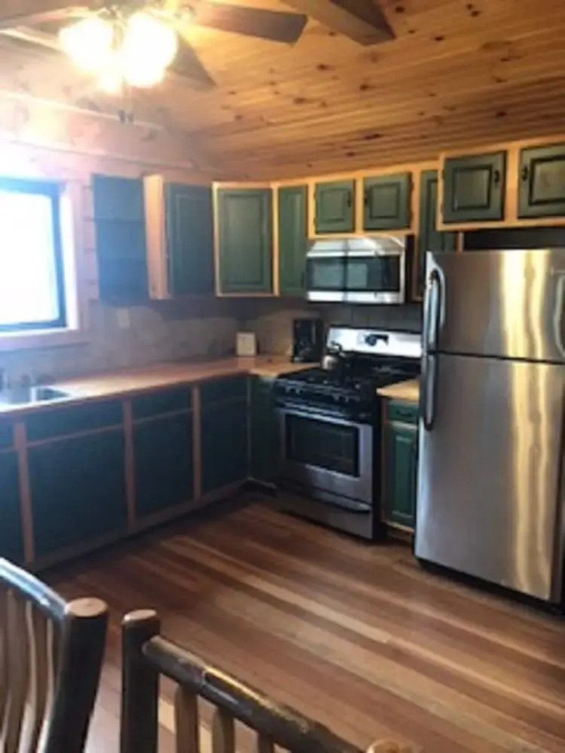 Riverbay Adventure Inn