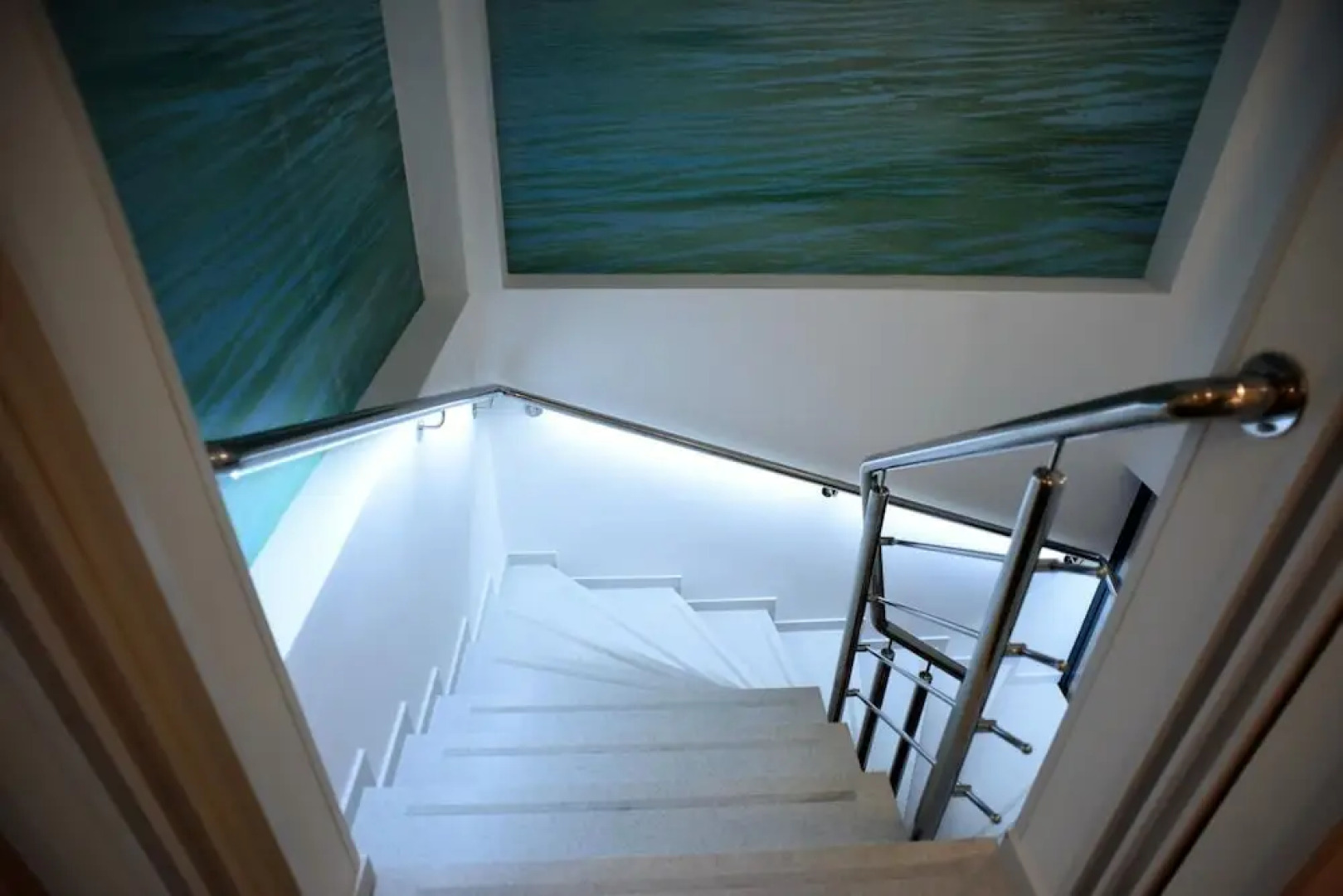 Santiny Hotel & Restaurant