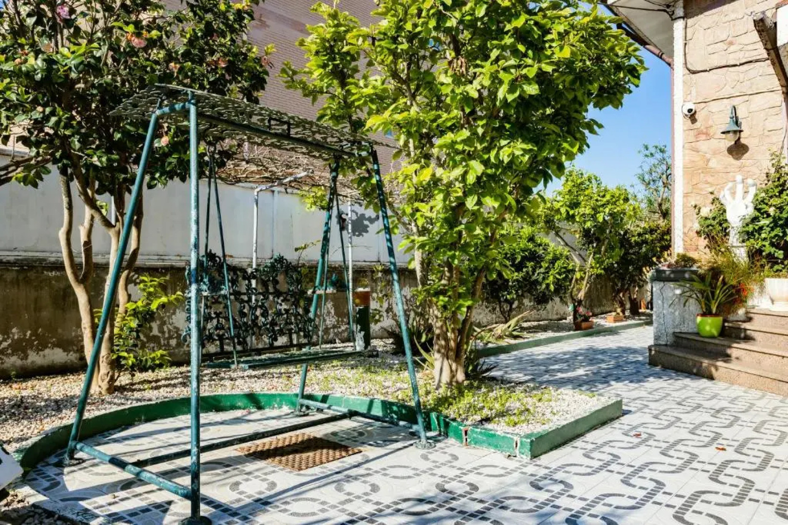 Live, Laugh, Love Beach Guest Home