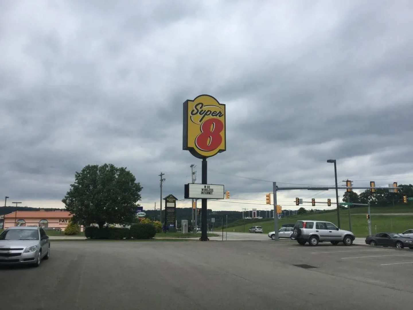 Super 8 Uniontown PA