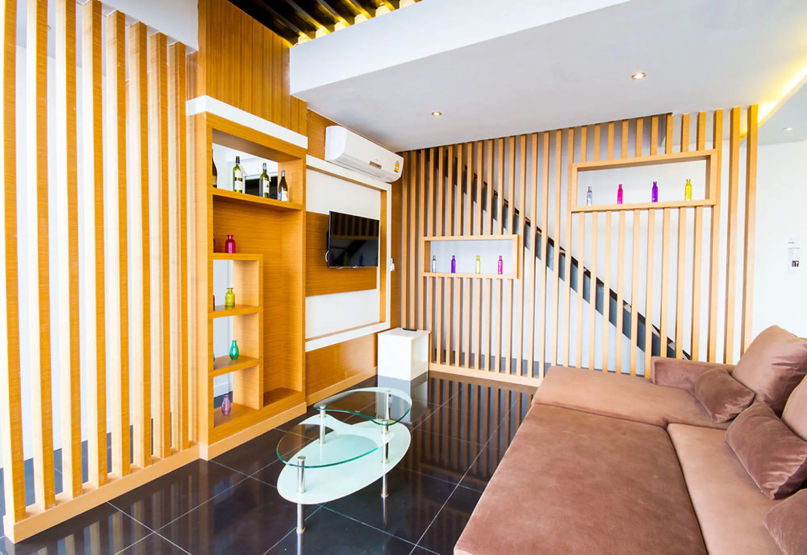 Hamilton Grand Residence