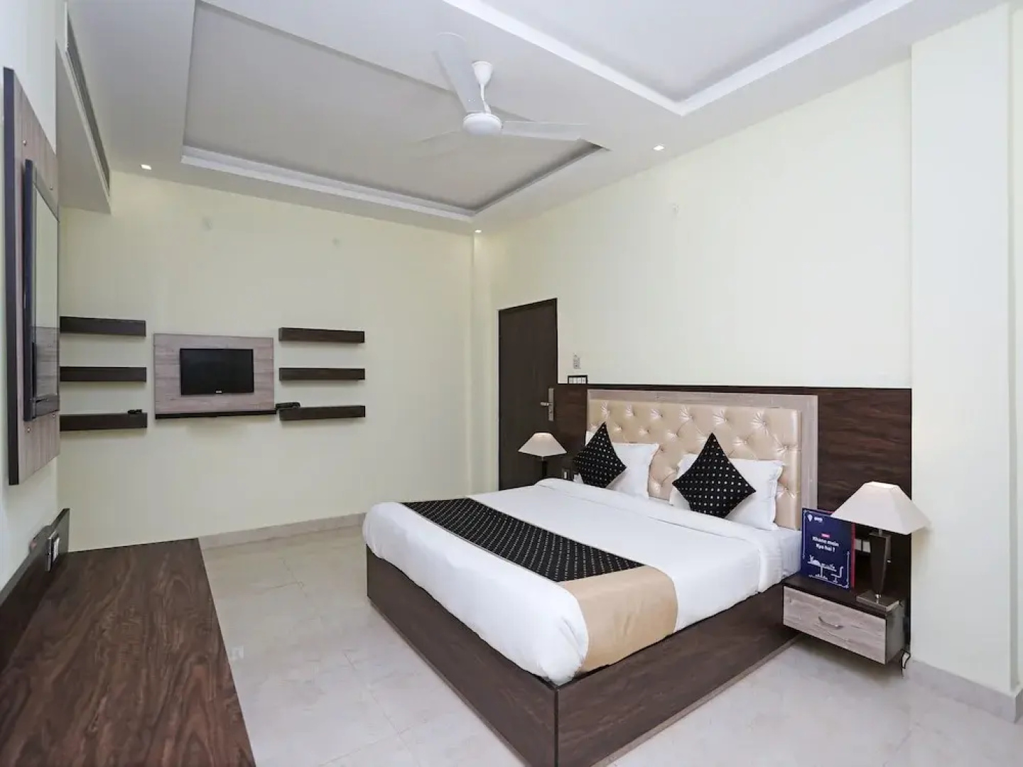 OYO Flagship 120 Gupta Inn Cantonment