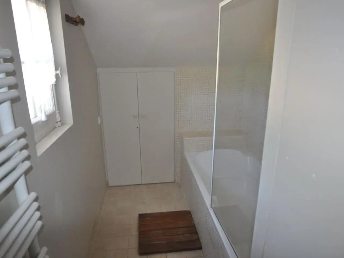 Snug Holiday Home In Chambourg-Sur-Indre With Pool