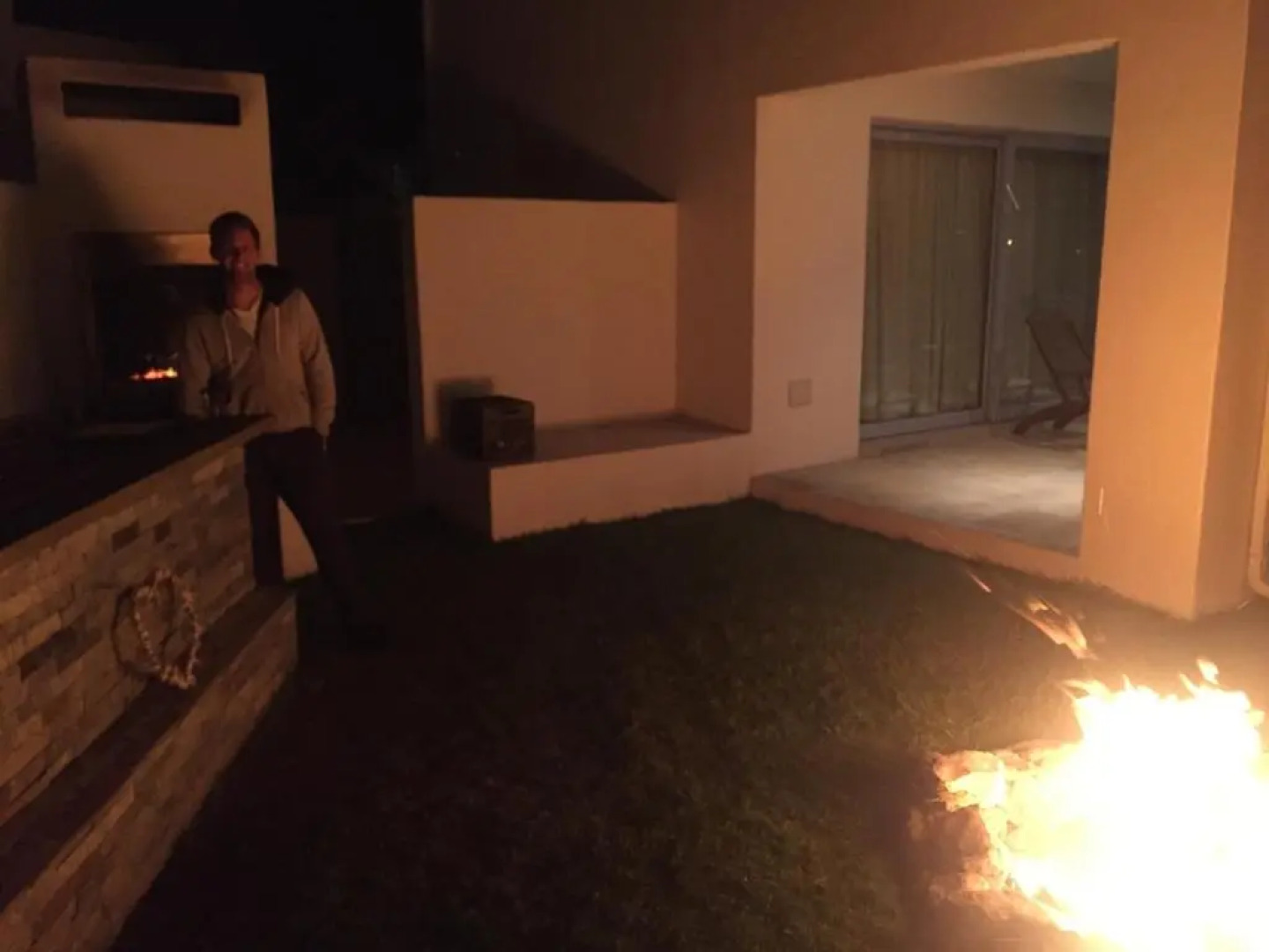 PERFECT 10 - 7 to 13 Sleeper Luxury Holiday Home Breakage Deposit of R2500 for 10 to 13 persons per weekend