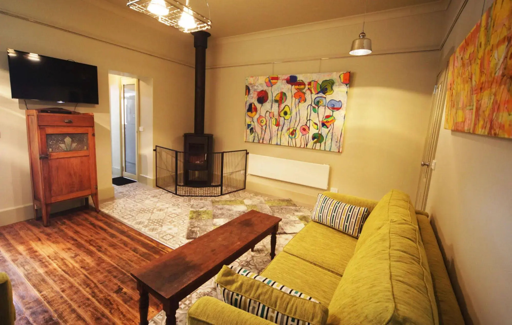 Latrobe Art Apartments