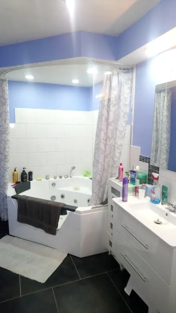 House With 5 Bedrooms in Tongeren, With Furnished Garden and Wifi