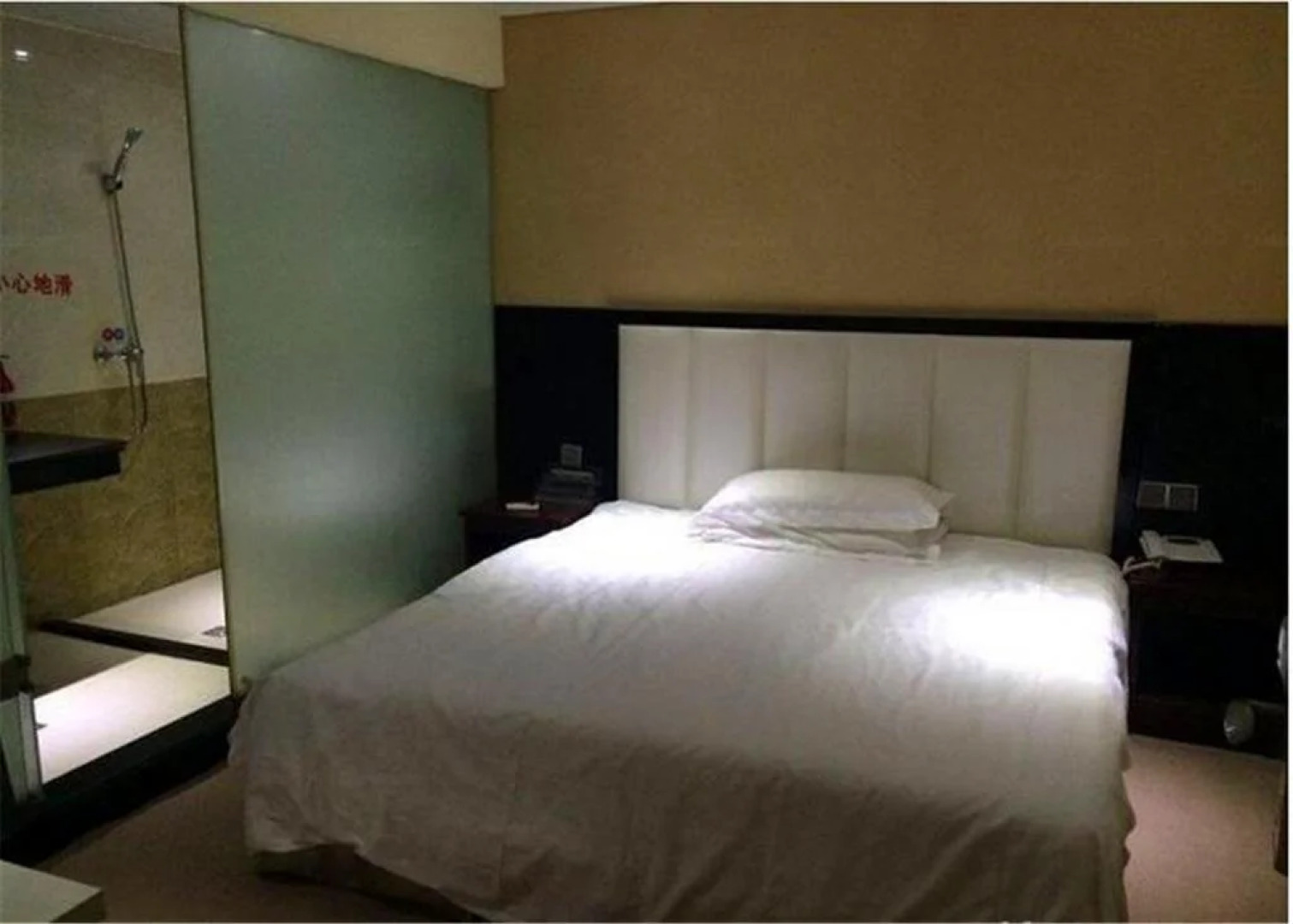 Guyuan Mingzhu Business Hotel