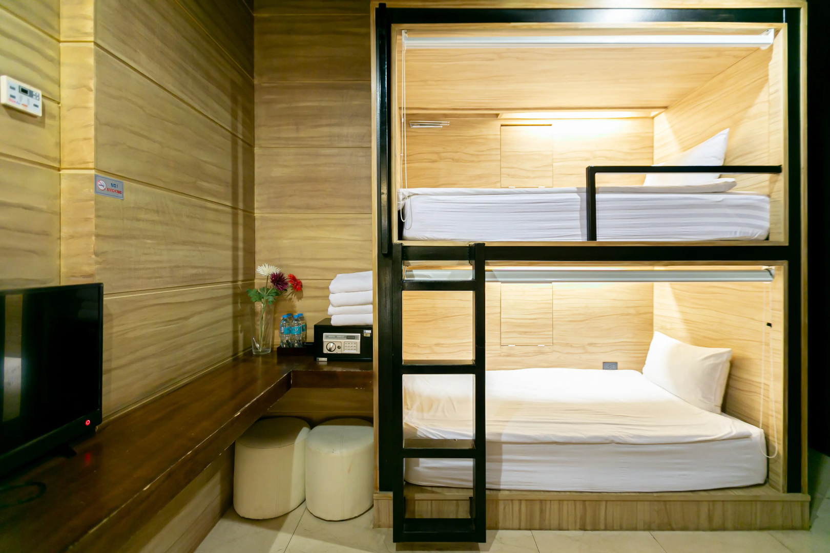 The Bedrooms Hostel Pattaya