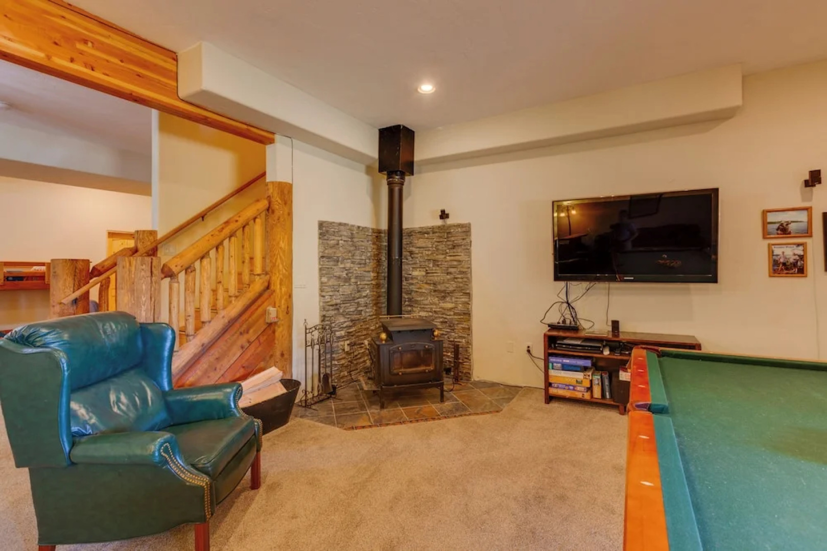 Southwestern Angel Fire Abode w/ Game Room