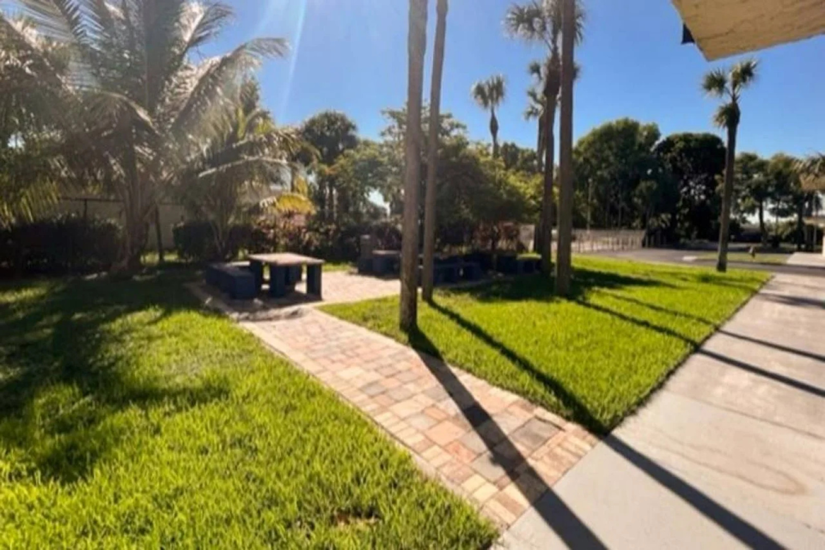 Motel 6 Riviera Beach, FL