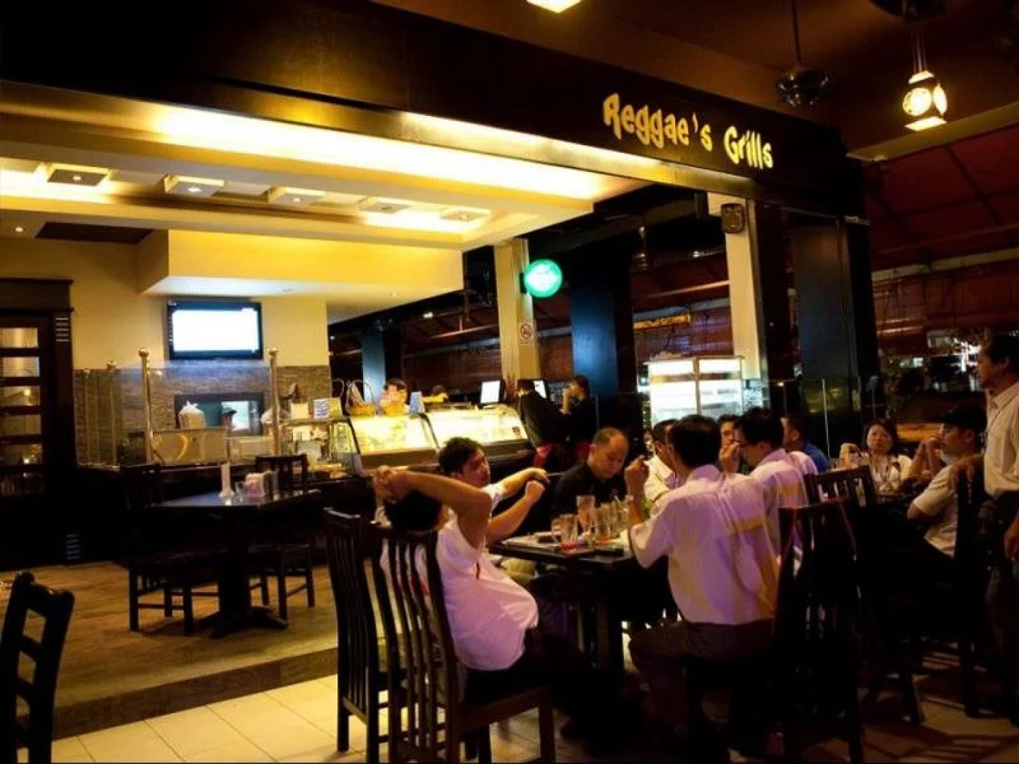 OYO 90375 Reggae Inn