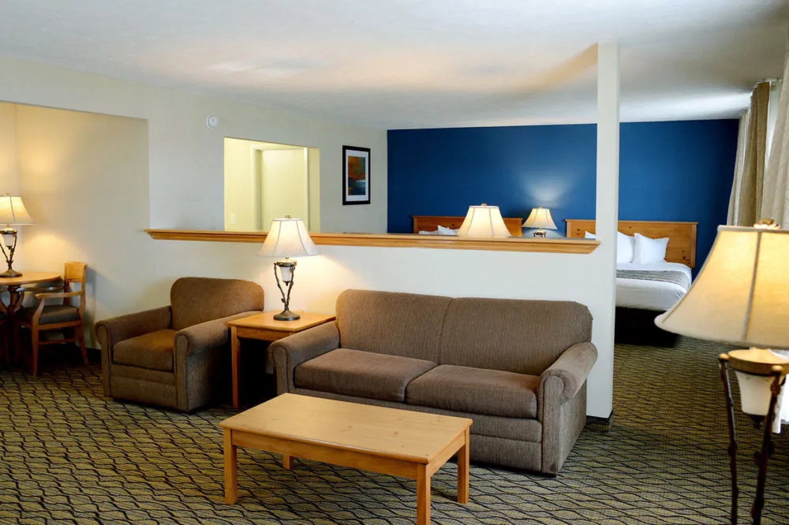 Baymont Inn & Suites St. Ignace Lakefront