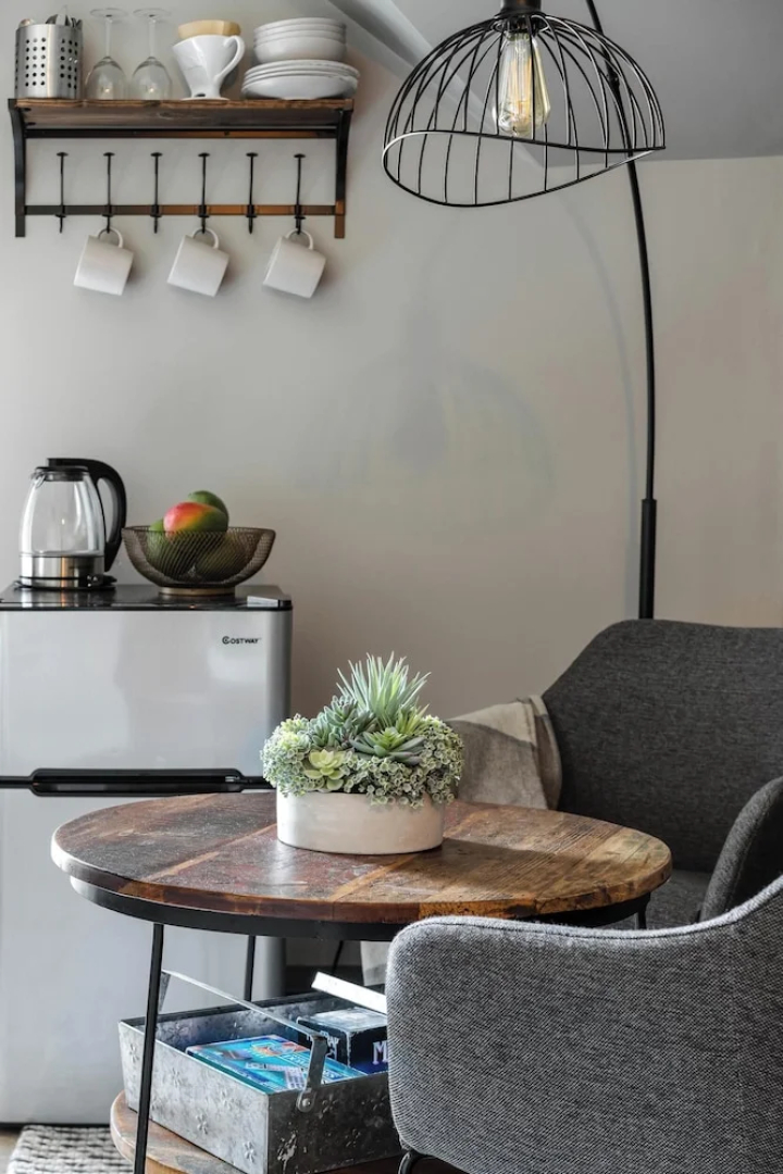 Twisted Lemon Restaurant & Boutique Inn