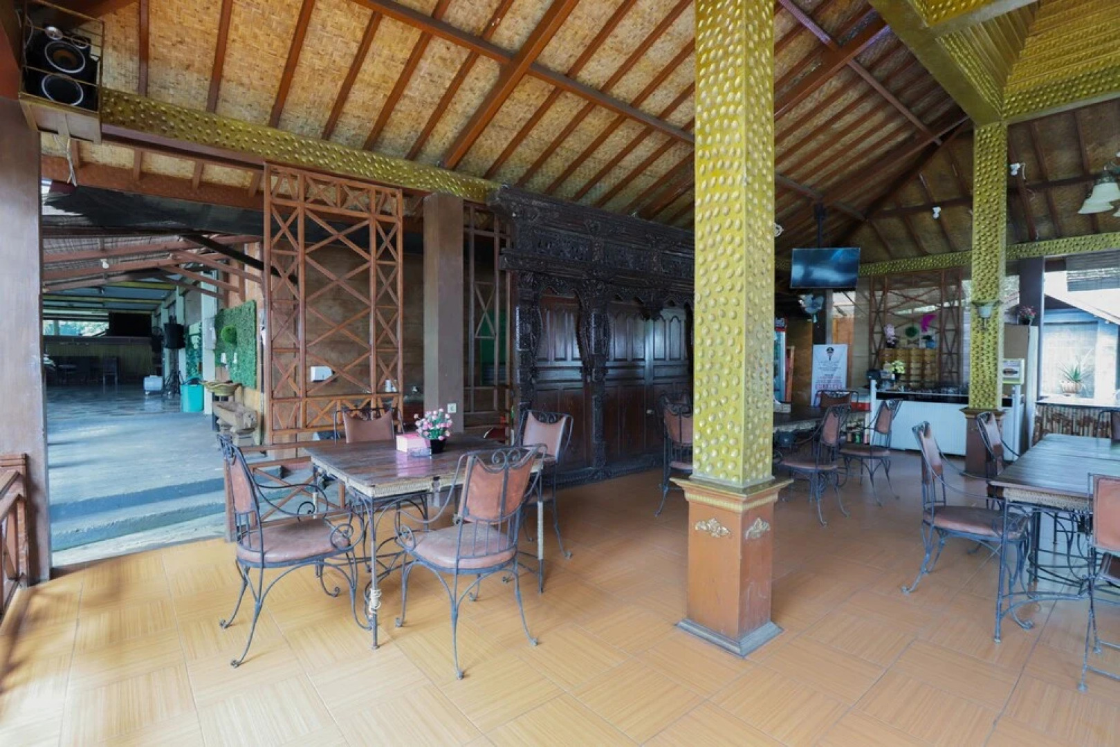 OYO 735 New Panjang Jiwo Resort