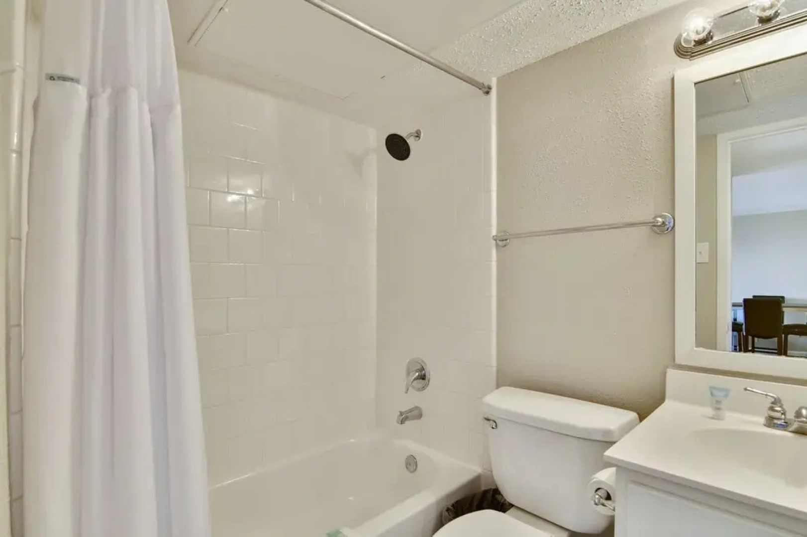 Stay Alfred on Fannin Street