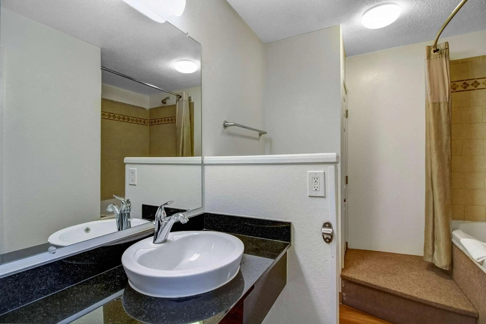 Motel 6 Charles Town, WV