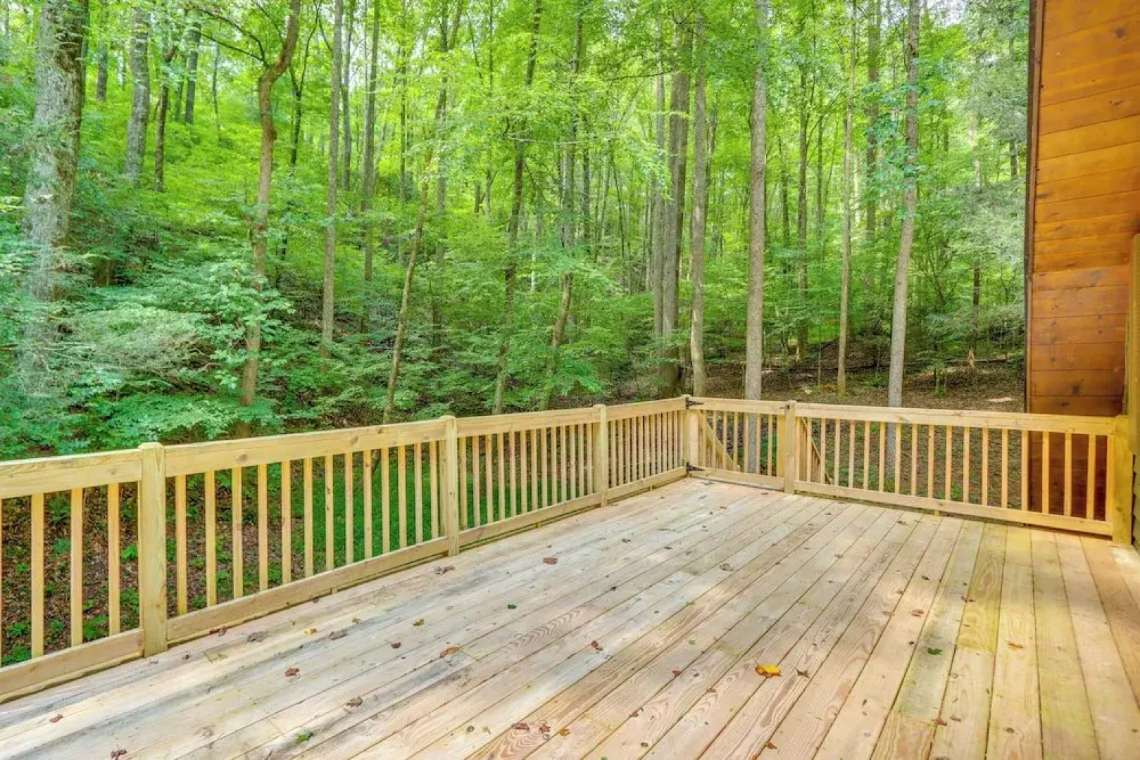 Wooded Blue Ridge Cabin: 2 Decks, Fire Pit!