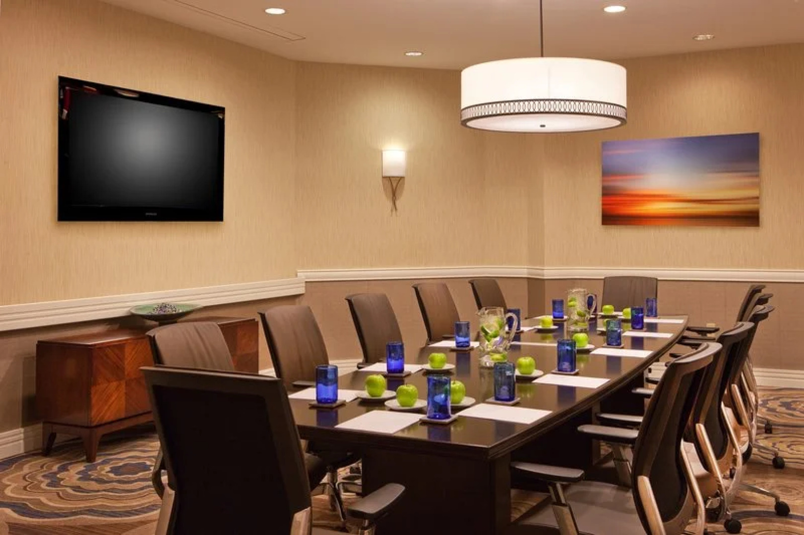 Crowne Plaza Hotel White Plains downtown