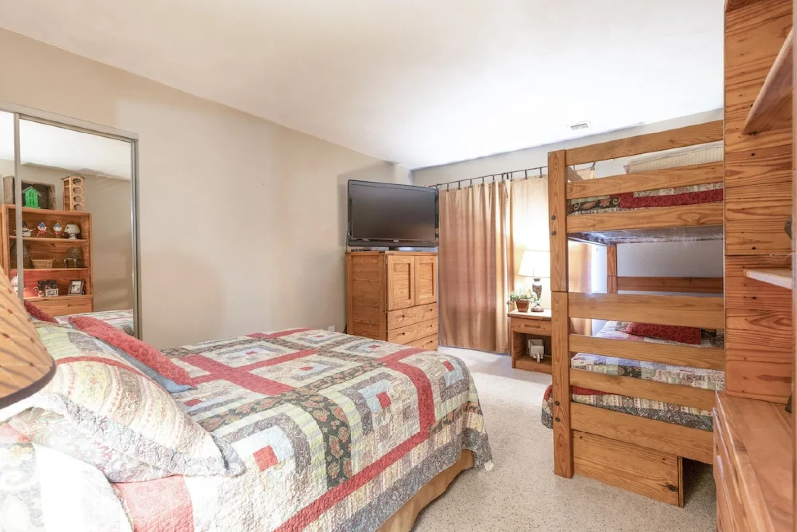Seven Springs Meadowridge Pet Friendly 3 Bedroom Condo by RedAwning
