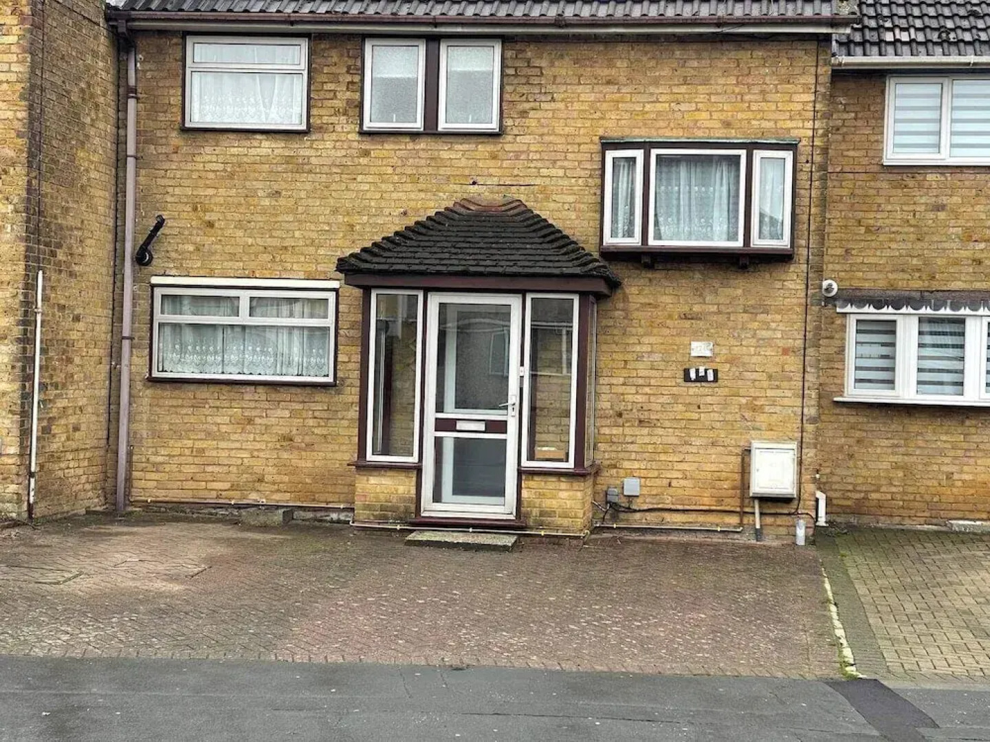 Charming Basildon House With 3 Bedroom Near Town