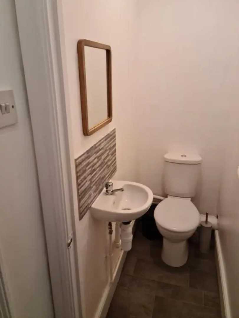 Fields Home a Stunning 3 Bedroom-Sleeps 5