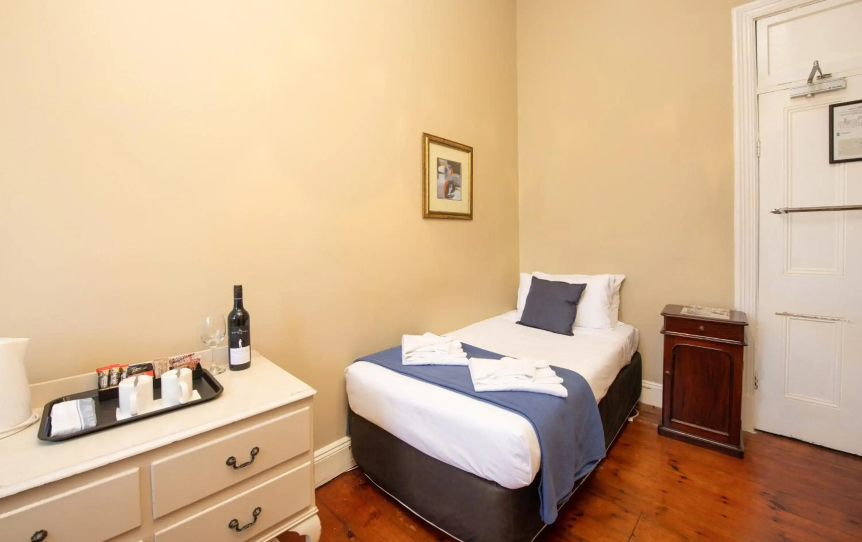 Anchorage Seafront Hotel