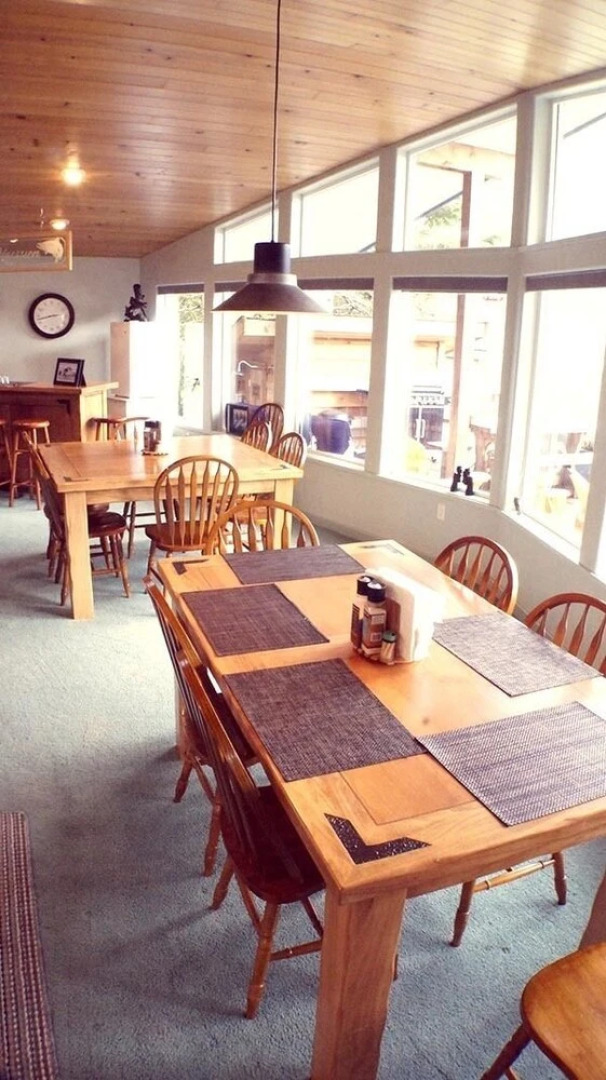 Reel Obsession Fishing Lodge Vancouver Island- All Inclusive