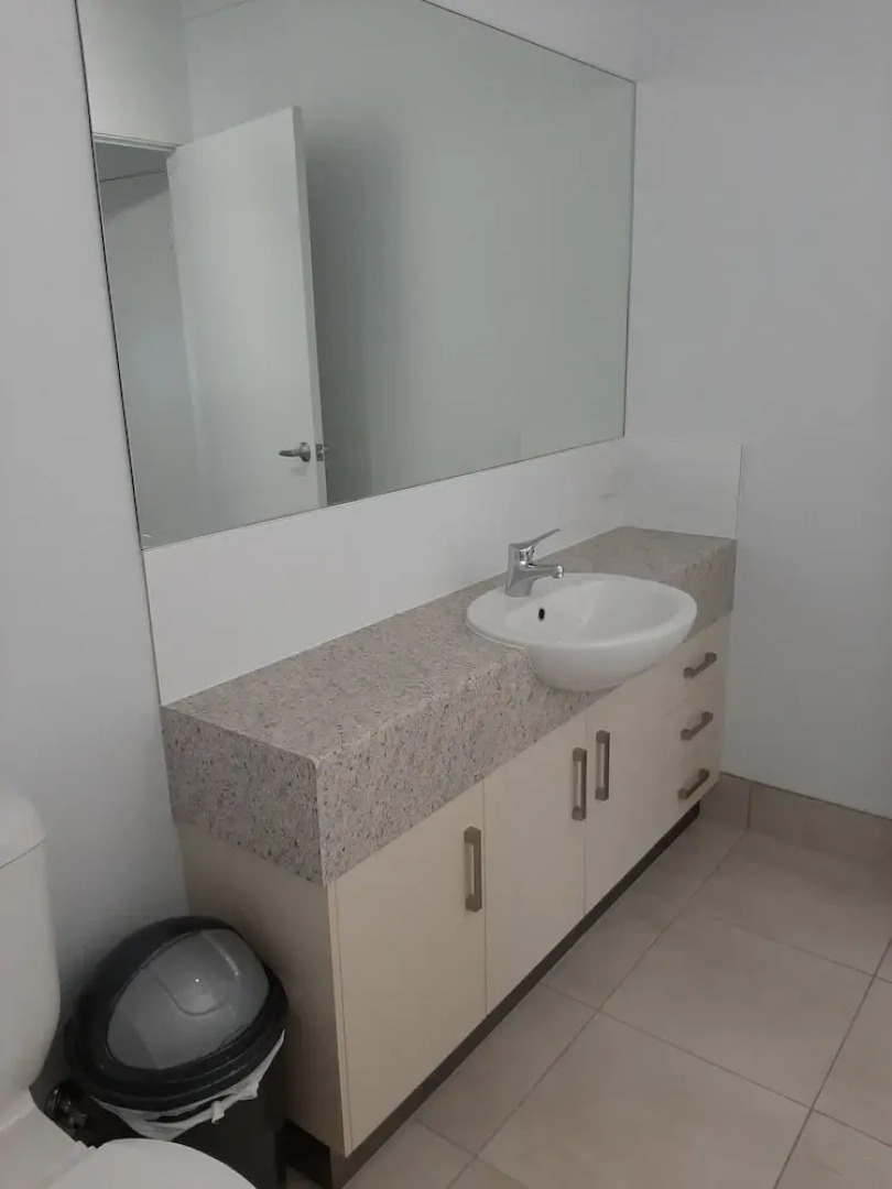 Room-cozy Room With Separate Entrance an