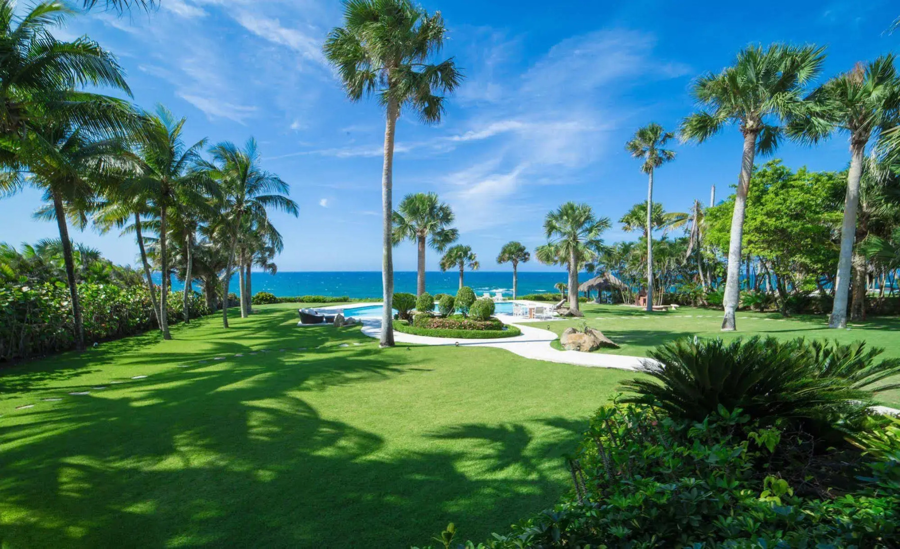 Sea Horse Ranch Luxury Resort