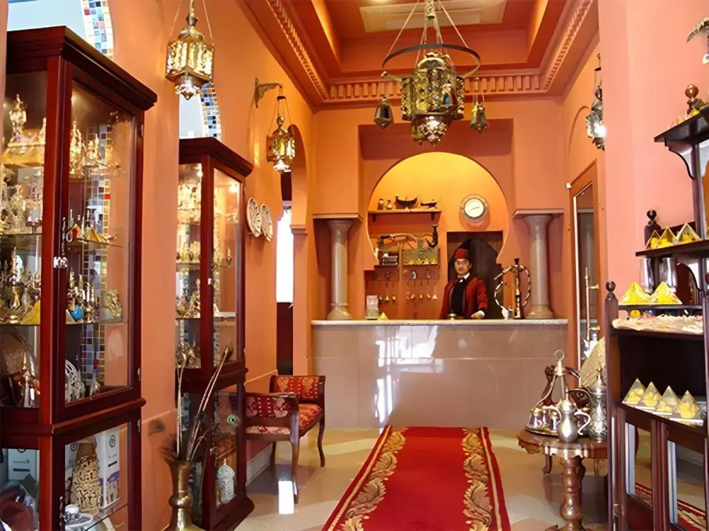 Arabian Art Hotel and Gallery