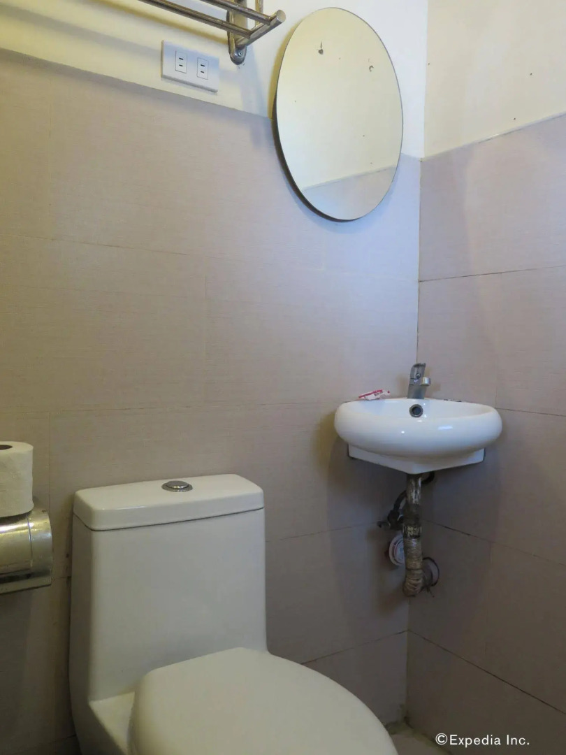 TR3ATS Guest House Bohol - Hostel