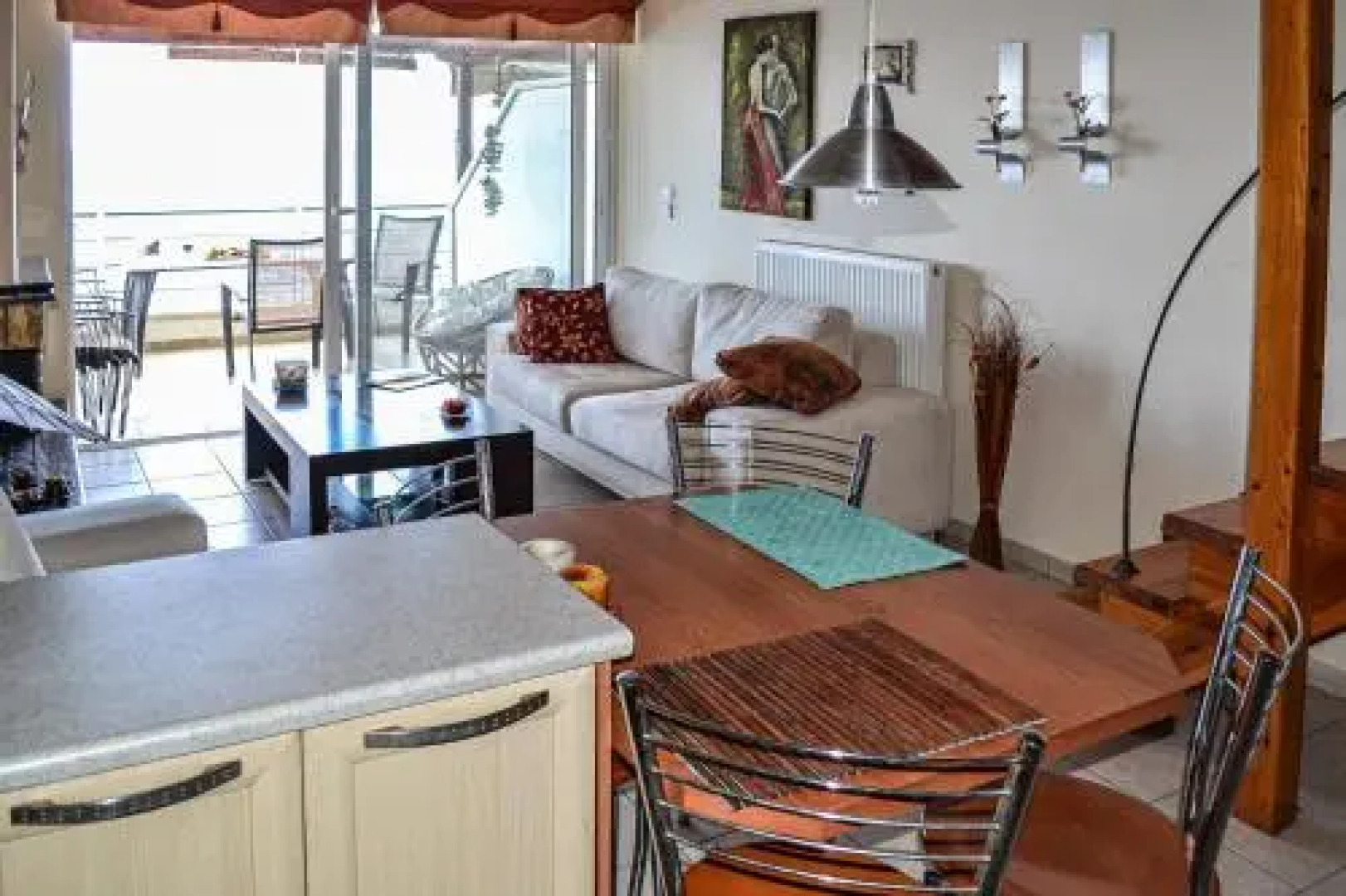 Eclectic Residence with Beach at the Doorstep