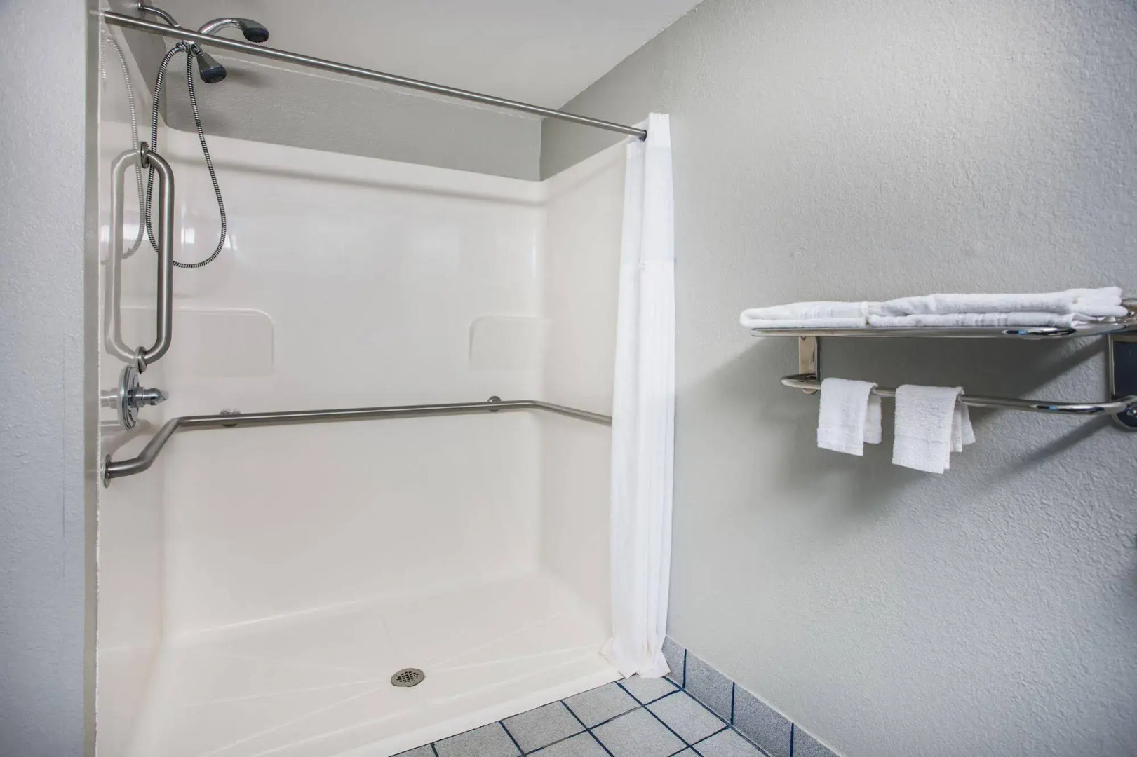 Days Inn And Suites Foley