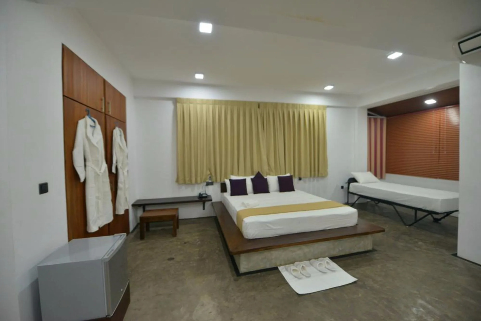 Athena Lake by Seedevi