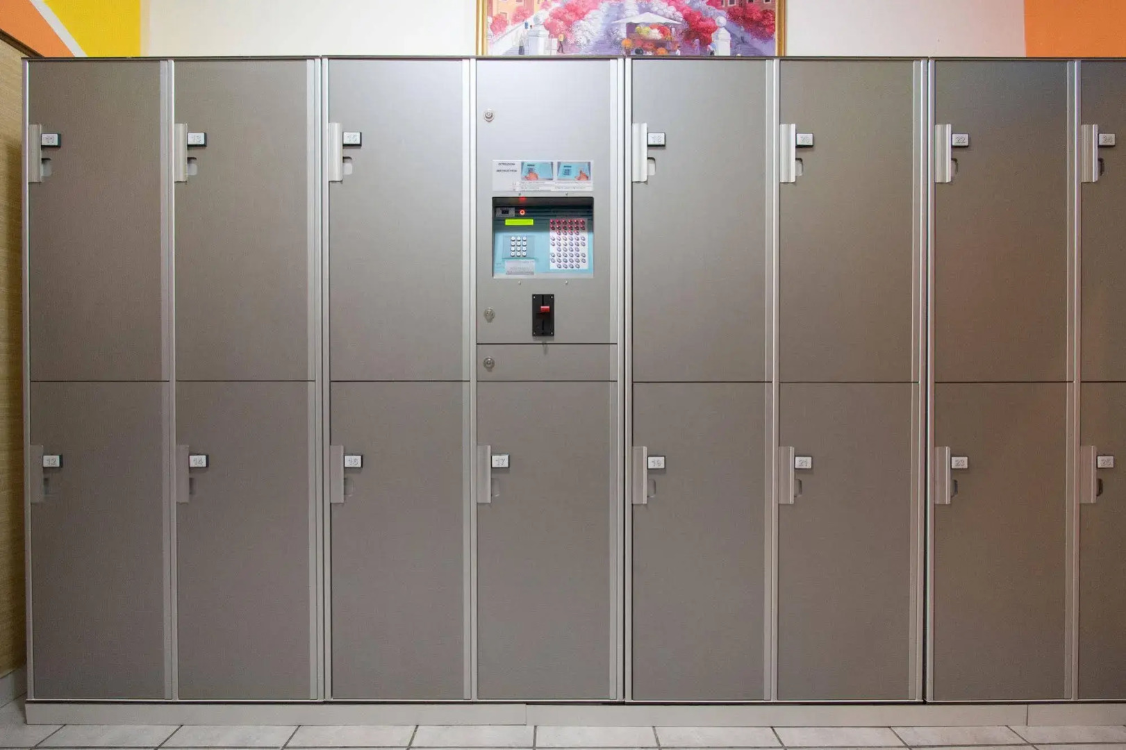 Alessandro Downtown Hostel