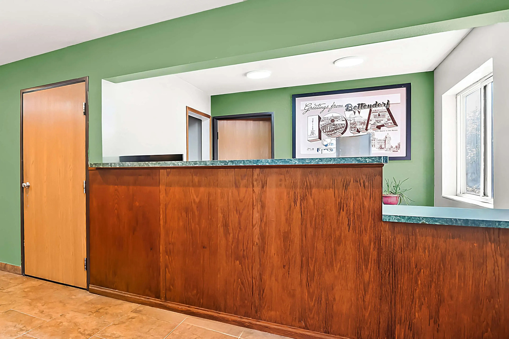 SureStay Plus Hotel by Best Western Bettendorf