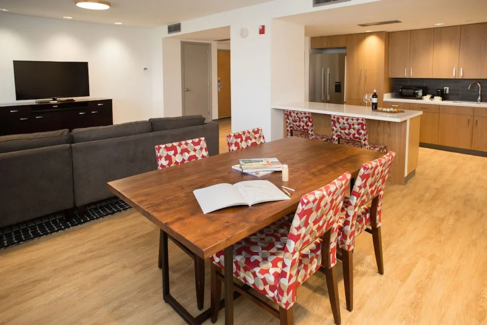 The University of Georgia Center for Continuing Education & Hotel