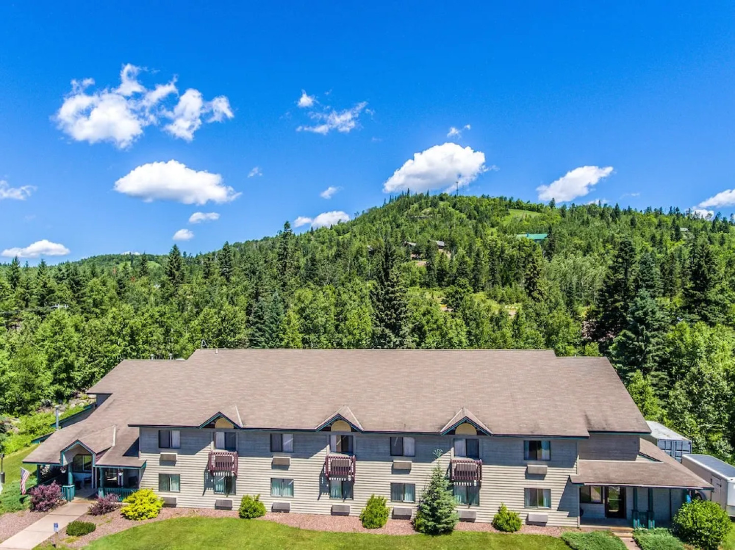 The Mountain Inn at Lutsen