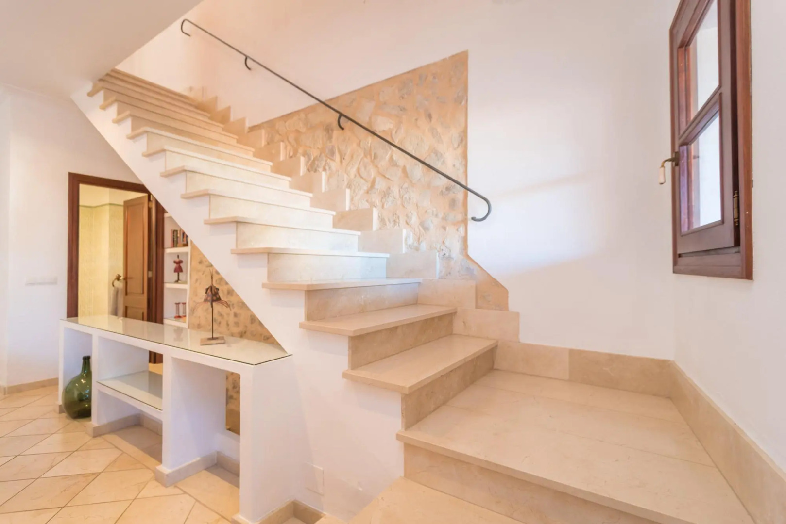 CA NA NYOLA - Apartment with terrace in Montuïri. Free WiFi