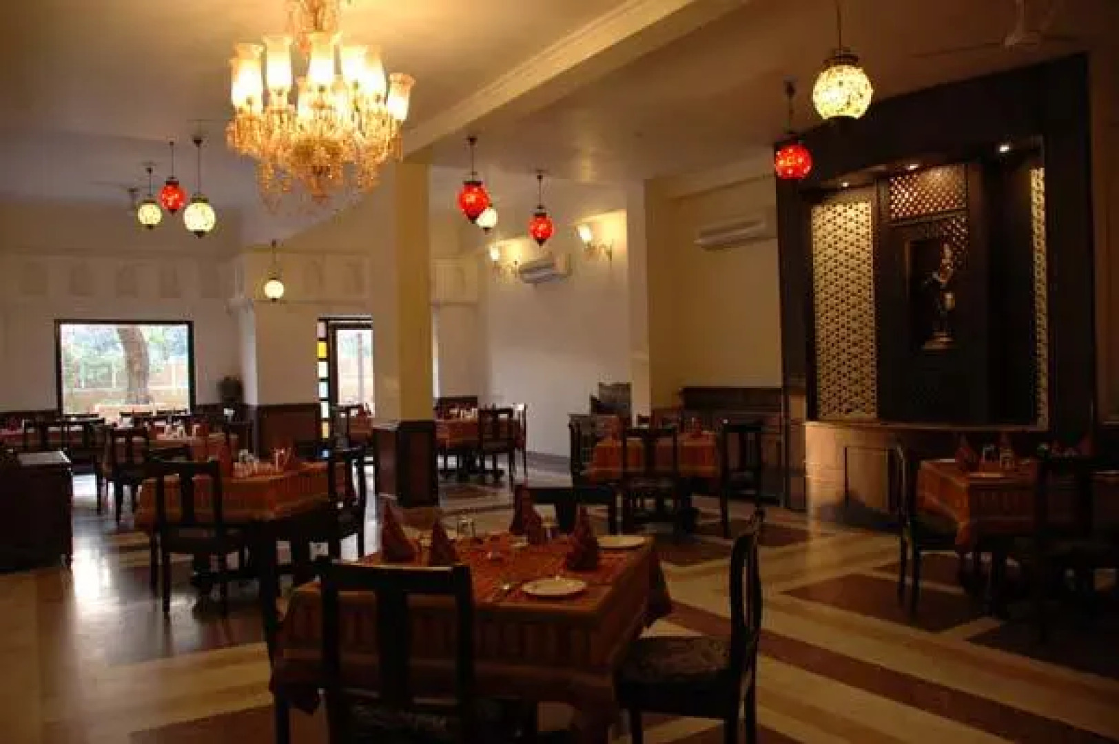 Hotel Pratap Palace