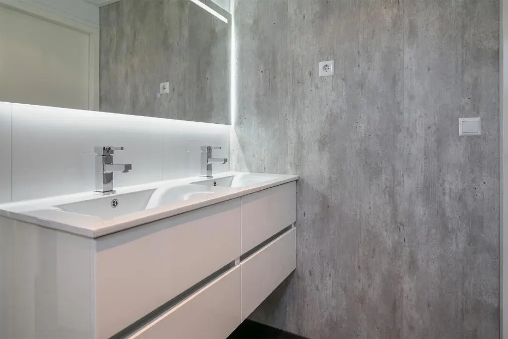 Cube Exclusiv - lakehouse with lakeview