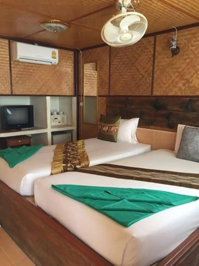 Phi Phi Nice Beach Resort