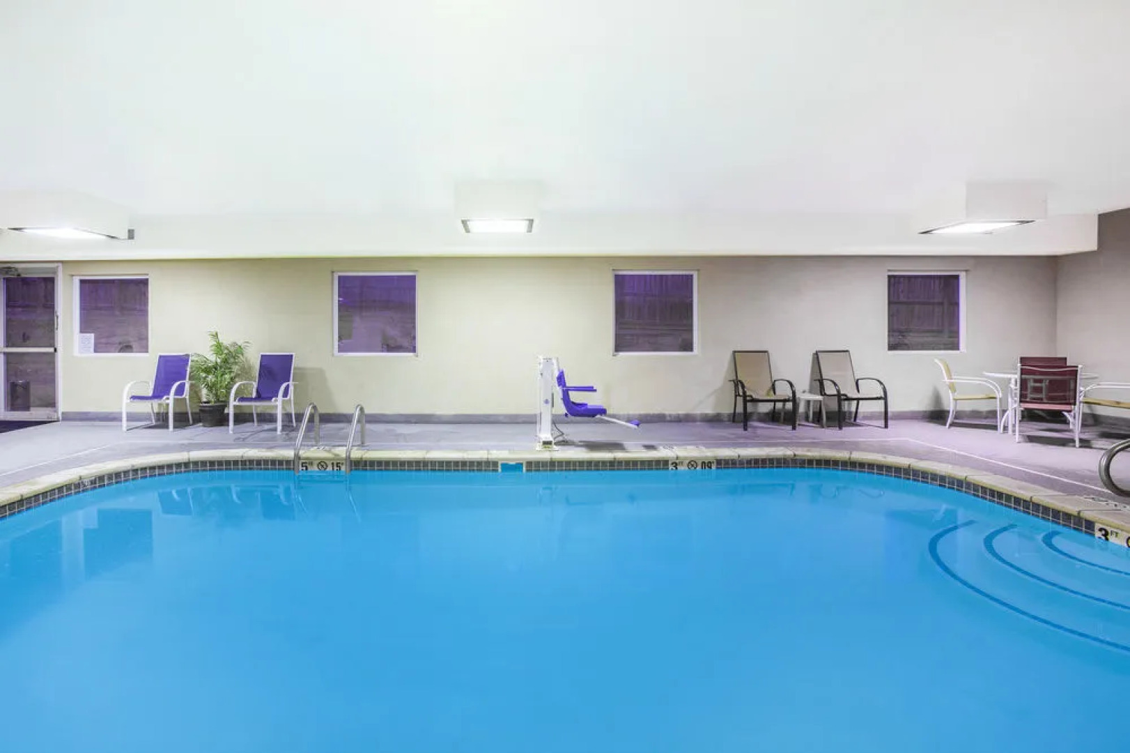 Days Inn & Suites - Cabot