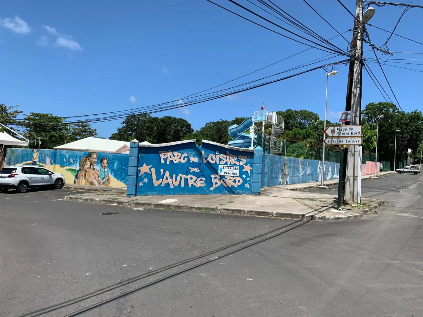 Studio ds résidence sécurisée avec vue & accès à la mer .