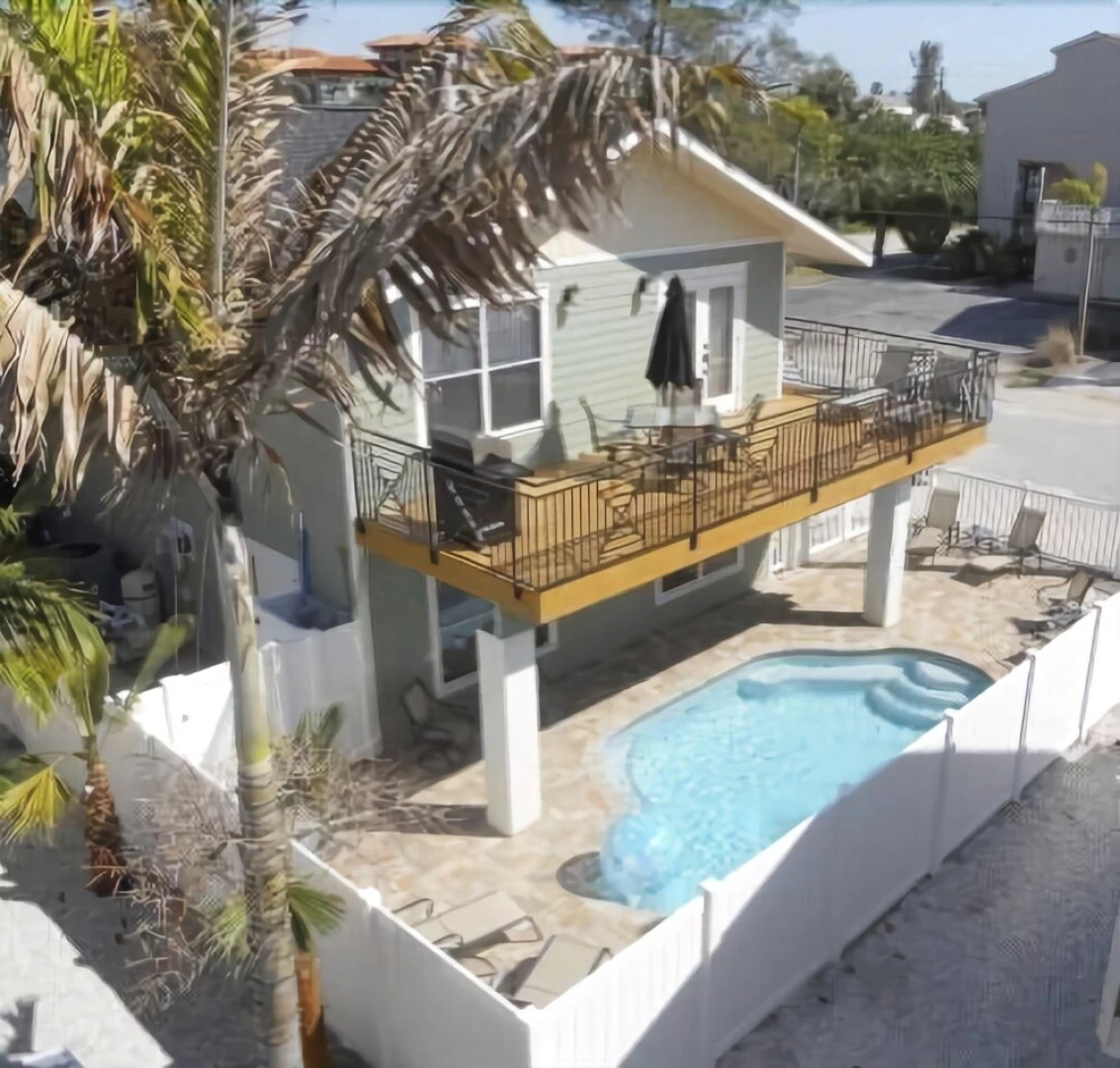 Beach Paradise 6 by Anna Maria