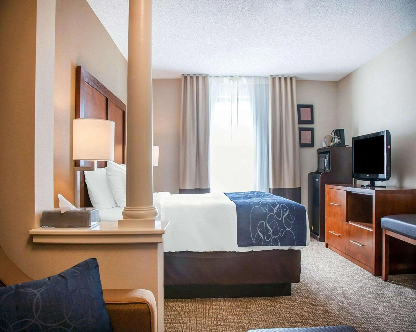 Comfort Suites West Warwick - Providence