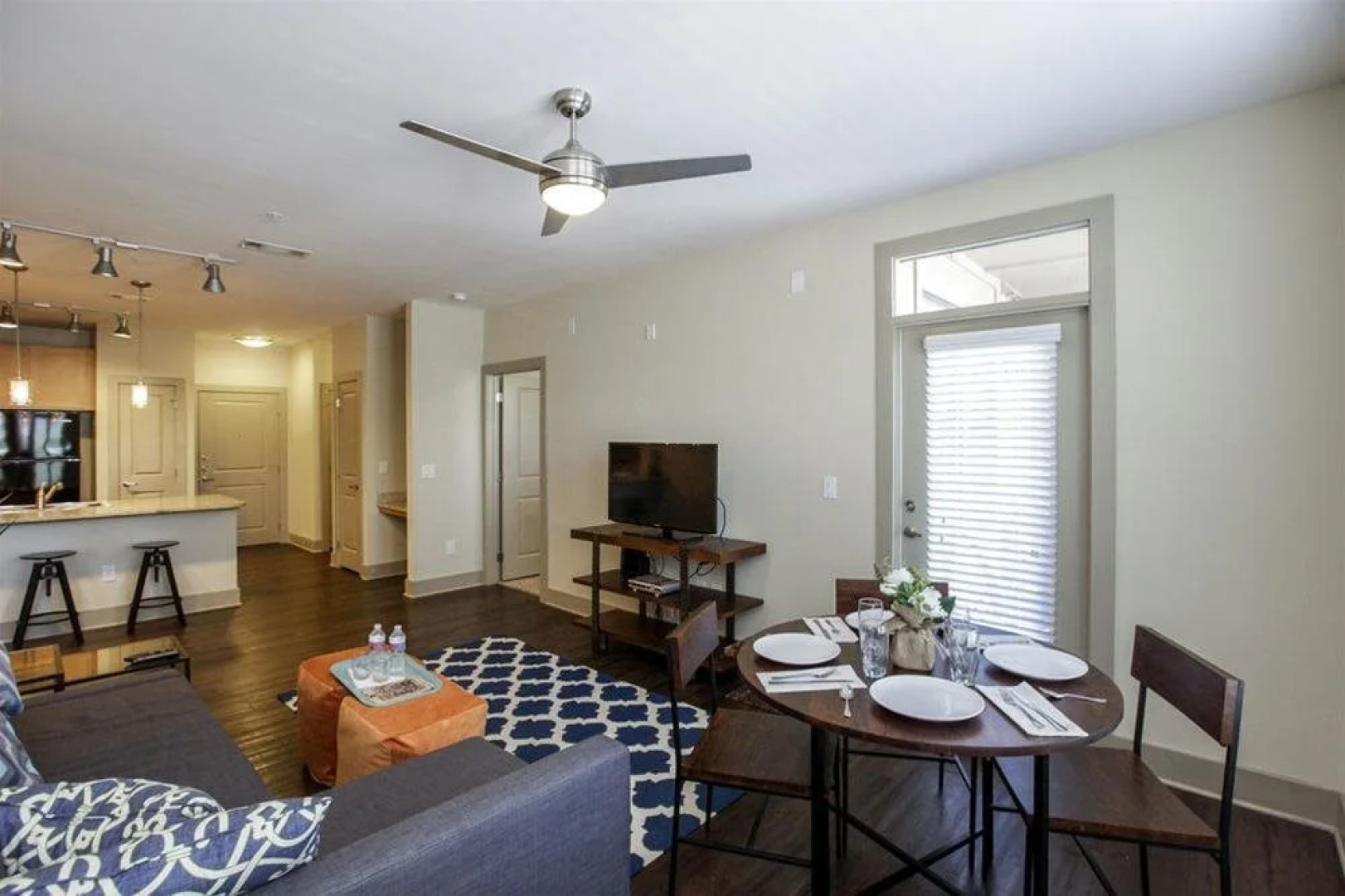 Music City by Nashville Vacations