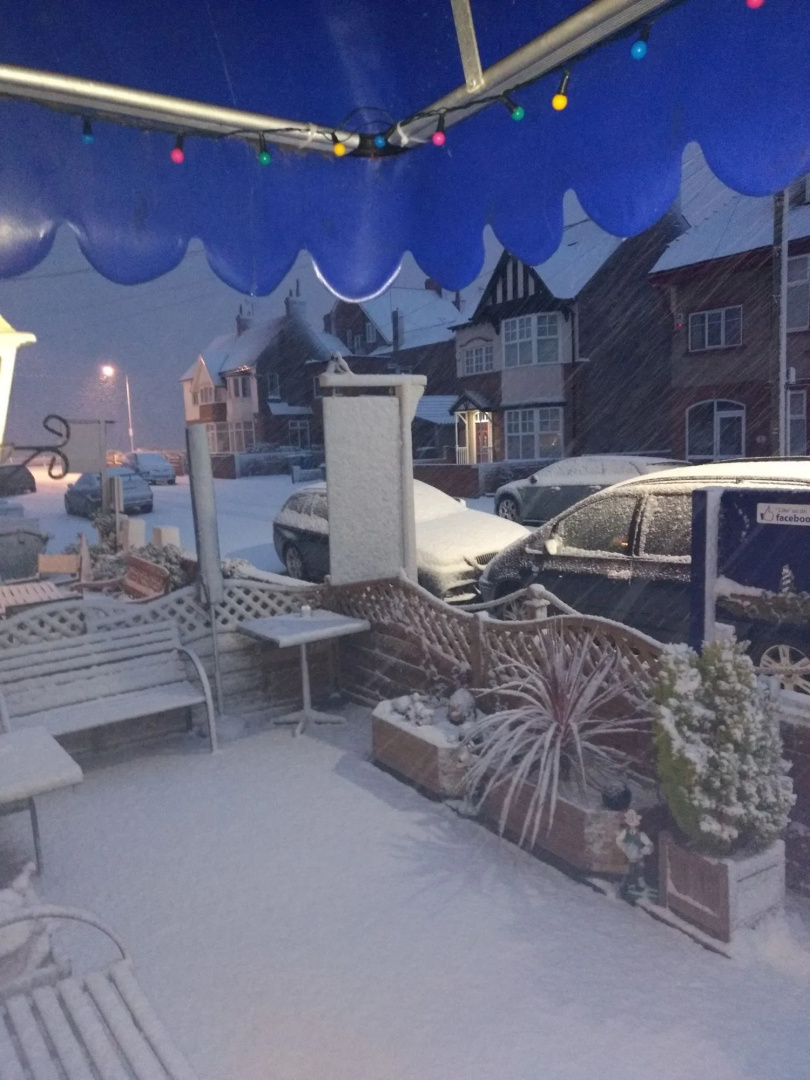 Home and Away Guesthouse