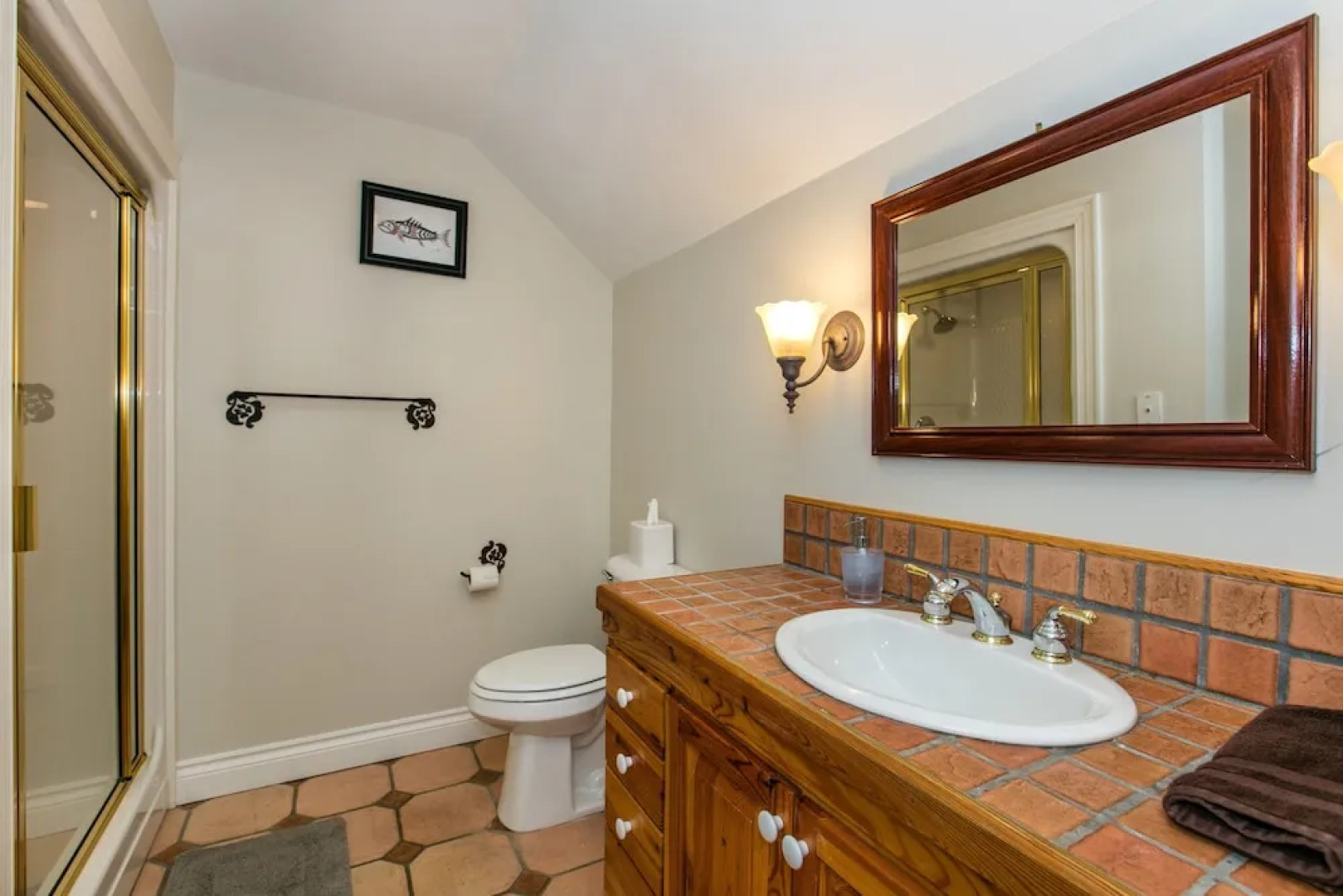 Hart House- A Luxurious Asheville Vacation Country ! 6 Bedroom Home